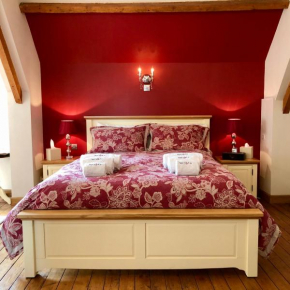 Hotels in Houesville